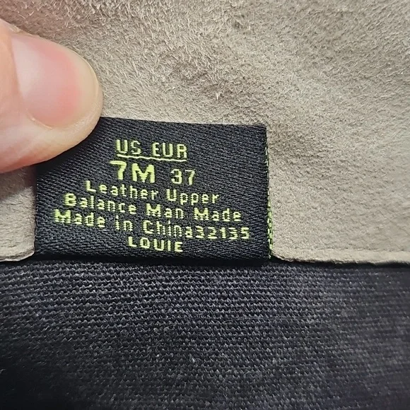 Sam Edelman Louie Fringe Suede Booties. Size 7 - Picture 9 of 9